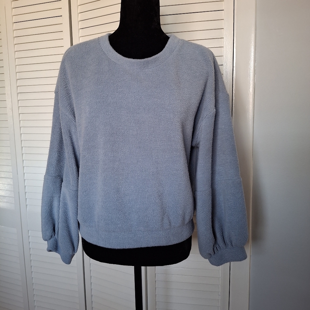 Line And Dot Sweater Sz M